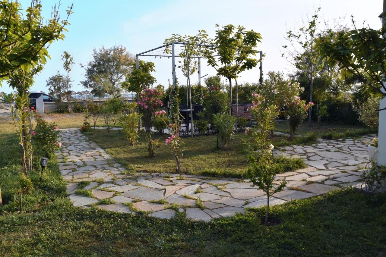 Beachfront, Tirana Guest House Velipojë Dış mekan fotoğraf
