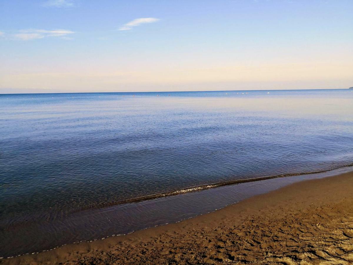 Beachfront, Tirana Guest House Velipojë Dış mekan fotoğraf